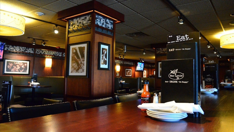 Imagen del bar/restaurante del Hotel Holiday Inn Chicago-oakbrook, An Ihg. Foto 5