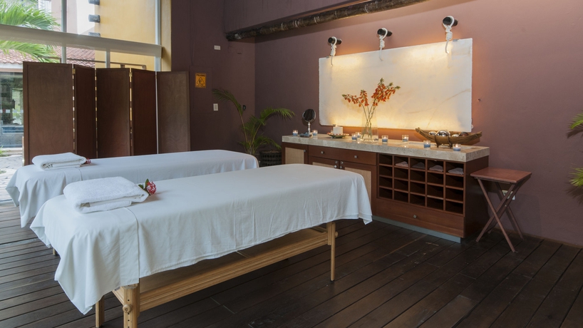 Imagen de la piscina del Hotel Holiday Inn Ciudad Del Carmen, An Ihg. Foto 14