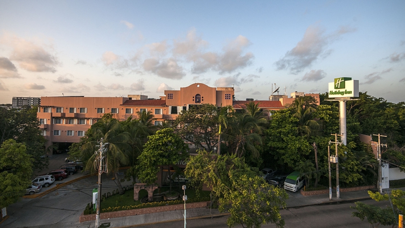 Imagen de los exteriores del Hotel Holiday Inn Ciudad Del Carmen, An Ihg. Foto 7