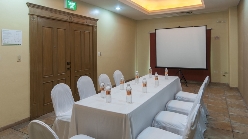 Imagen de los interiores del Hotel Holiday Inn Ciudad Del Carmen, An Ihg. Foto 12