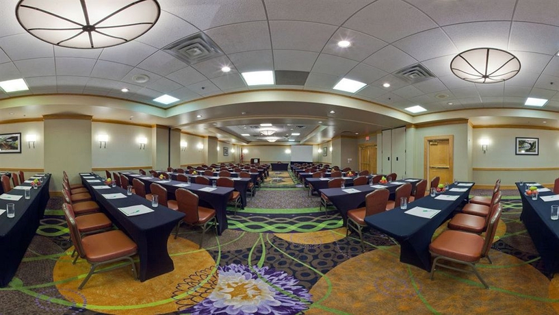 Imagen de los interiores del Hotel Holiday Inn Clark - Newark Area, An Ihg. Foto 13