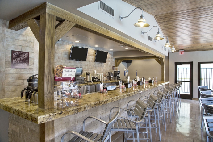 Imagen del bar/restaurante del Hotel Holiday Inn Club Vacations At Desert Club Resort, An Ihg. Foto 3