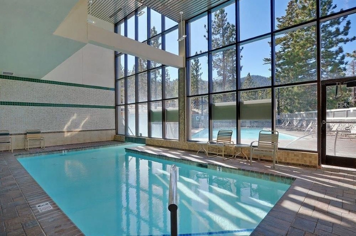 Imagen de la piscina del Hotel Holiday Inn Club Vacations Tahoe Ridge Resort, an IHG. Foto 13