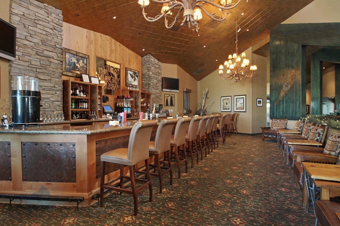Imagen del bar/restaurante del Hotel Holiday Inn Club Vacations Tahoe Ridge Resort, an IHG. Foto 2
