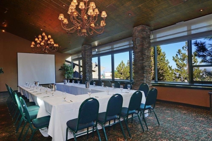 Imagen de los interiores del Hotel Holiday Inn Club Vacations Tahoe Ridge Resort, an IHG. Foto 12