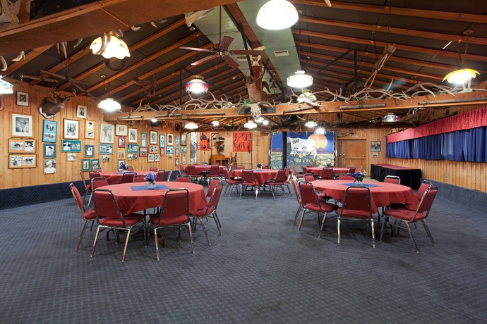 Imagen del bar/restaurante del Hotel Holiday Inn Cody At Buffalo Bill Village, An Ihg. Foto 2