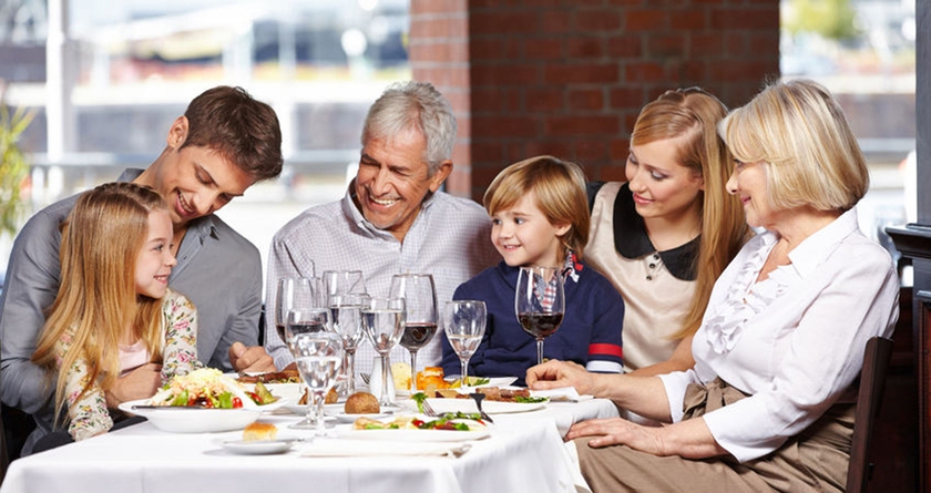 Imagen del bar/restaurante del Hotel Holiday Inn Cody At Buffalo Bill Village, An Ihg. Foto 3