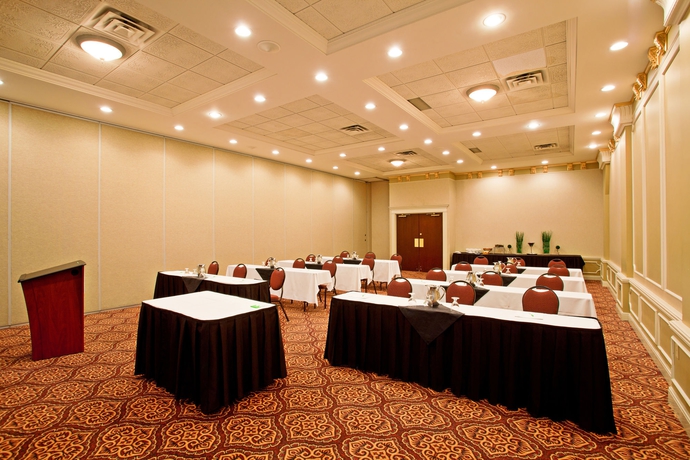 Imagen de los interiores del Hotel Holiday Inn Conference Center Edmonton South, An Ihg. Foto 13