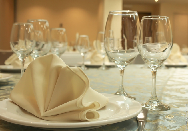 Imagen de los interiores del Hotel Holiday Inn Convention Center, An Ihg. Foto 6