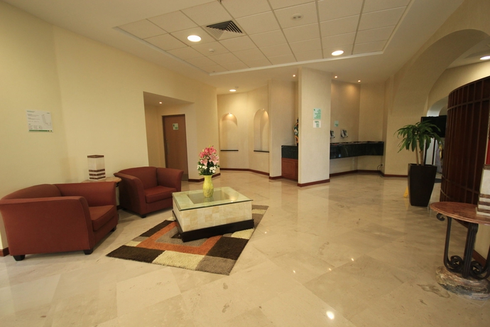 Imagen de los interiores del Hotel Holiday Inn Convention Center, An Ihg. Foto 10