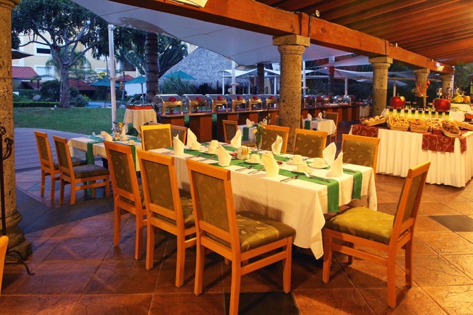 Imagen del bar/restaurante del Hotel Holiday Inn Cuernavaca, An Ihg. Foto 4