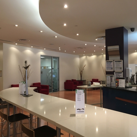Imagen del bar/restaurante del Hotel Holiday Inn Dandenong, An Ihg. Foto 4