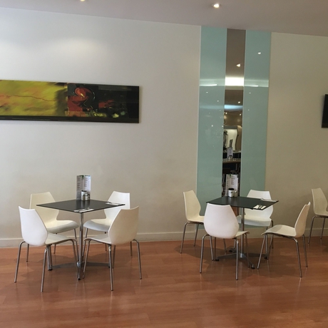 Imagen del bar/restaurante del Hotel Holiday Inn Dandenong, An Ihg. Foto 5