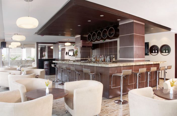 Imagen del bar/restaurante del Hotel Holiday Inn Dar Es Salaam City Center, An Ihg. Foto 4