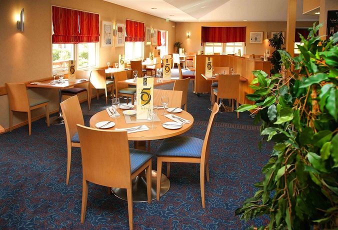 Imagen del bar/restaurante del Hotel Holiday Inn Darlington - North A1m, An Ihg. Foto 2