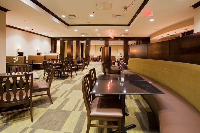 Imagen del bar/restaurante del Hotel Holiday Inn Daytona Beach Lpga Boulevard, An Ihg. Foto 3