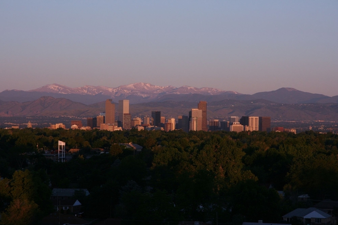 Imagen de la habitación del Hotel Holiday Inn Denver East, An Ihg. Foto 8