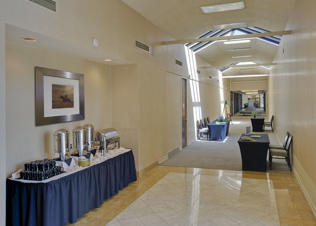 Imagen de los interiores del Hotel Holiday Inn Denver East, An Ihg. Foto 14