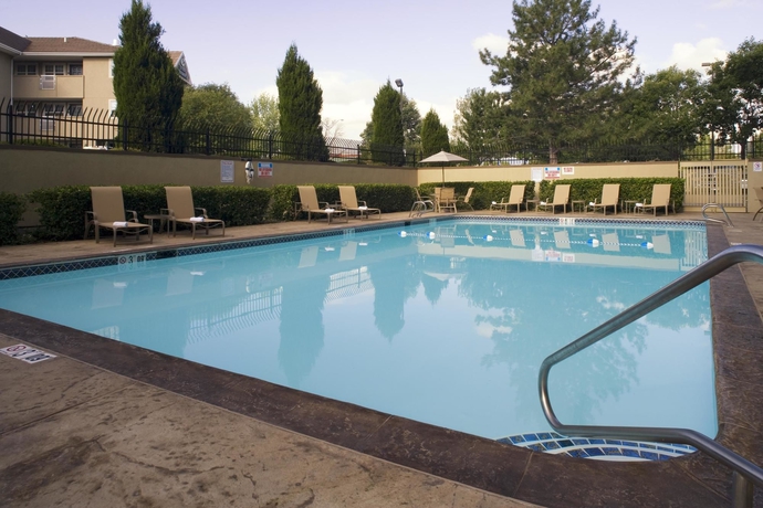 Imagen general del Hotel Holiday Inn Denver Lakewood, An Ihg. Foto 2