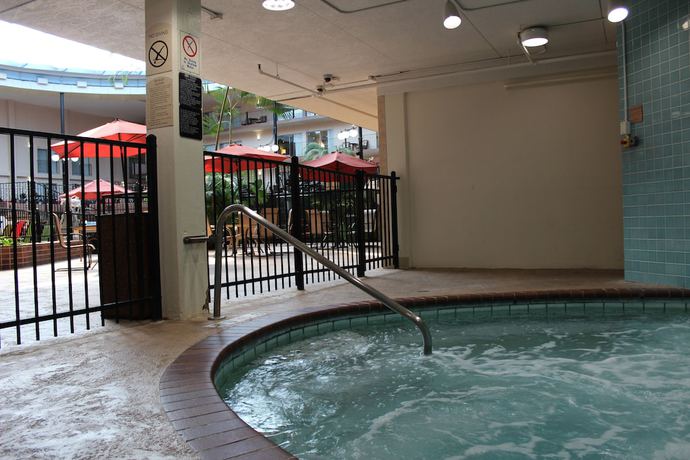 Imagen de la piscina del Hotel Holiday Inn Des Moines-Airport/Conf Center, an IHG. Foto 15