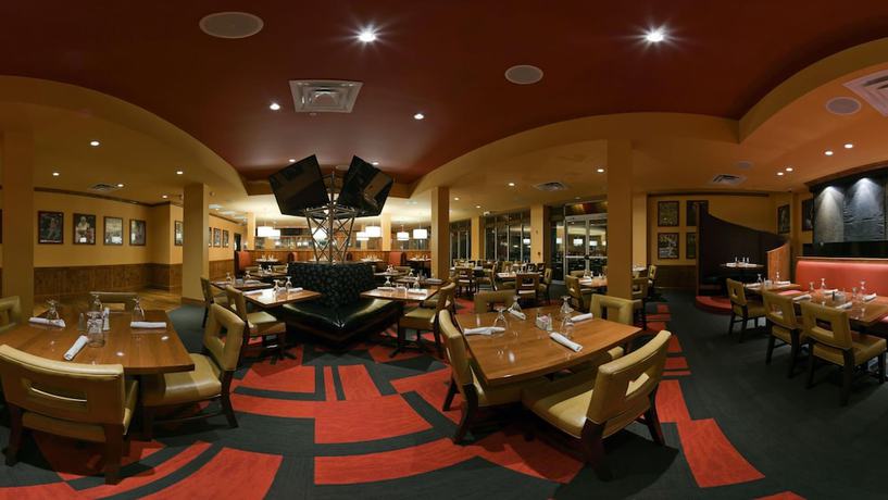 Imagen del bar/restaurante del Hotel Holiday Inn Detroit Metro Airport, an IHG. Foto 2