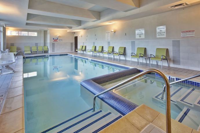 Imagen de la piscina del Hotel Holiday Inn Detroit Metro Airport, an IHG. Foto 20