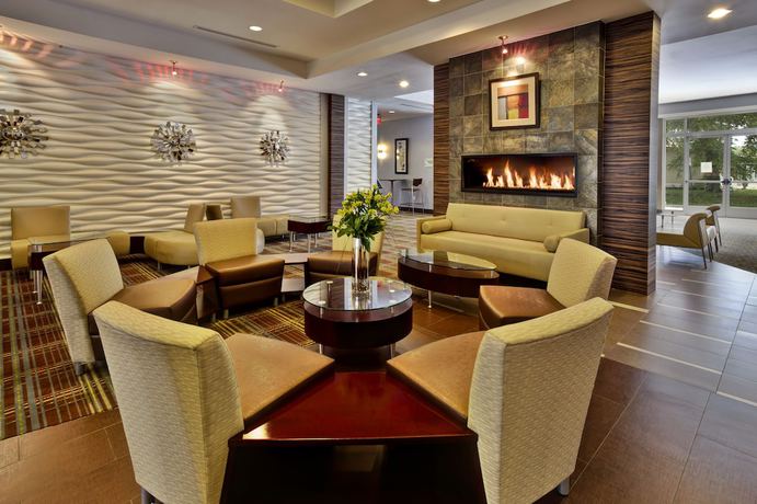 Imagen de los interiores del Hotel Holiday Inn Detroit Metro Airport, an IHG. Foto 16
