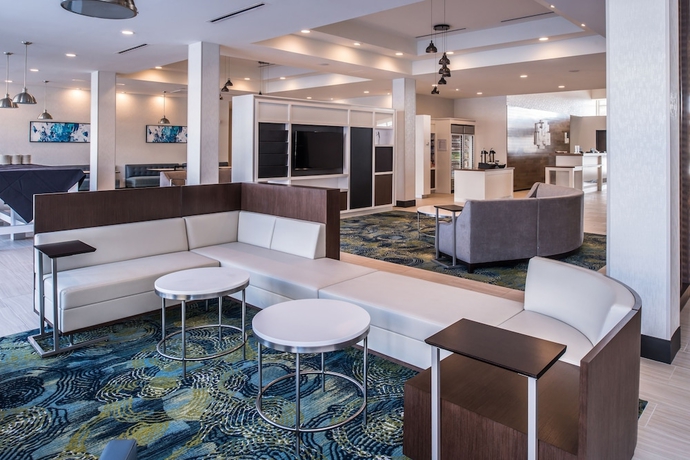 Imagen de los interiores del Hotel Holiday Inn Detroit Northwest - Livonia. Foto 16