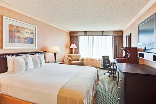 Imagen de la habitación del Hotel Holiday Inn Diamond Bar. Foto 3