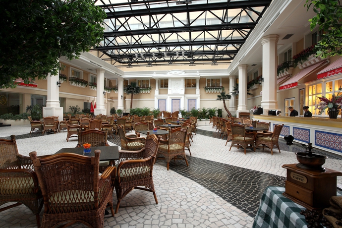 Imagen del bar/restaurante del Hotel Holiday Inn Downtown Beijing. Foto 4