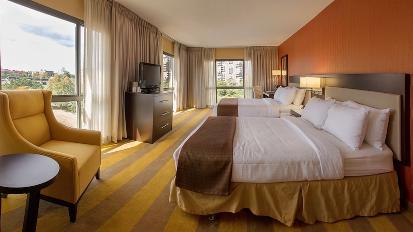 Imagen de la habitación del Hotel Holiday Inn Downtown Rochester. Foto 8