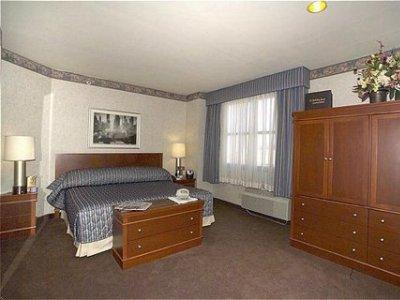 Imagen general del Hotel Holiday Inn Downtown Soho. Foto 7