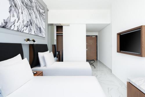 Imagen general del Hotel Holiday Inn Dubai Village Circle by IHG. Foto 3