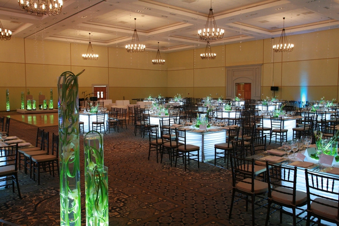 Imagen del bar/restaurante del Hotel Holiday Inn Durango. Foto 3