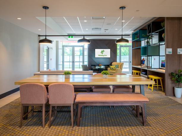 Imagen de los interiores del Hotel Holiday Inn Edmonton South - Evario Events. Foto 16