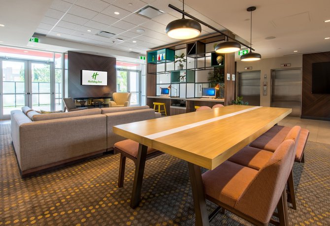 Imagen de los interiores del Hotel Holiday Inn Edmonton South - Evario Events. Foto 17
