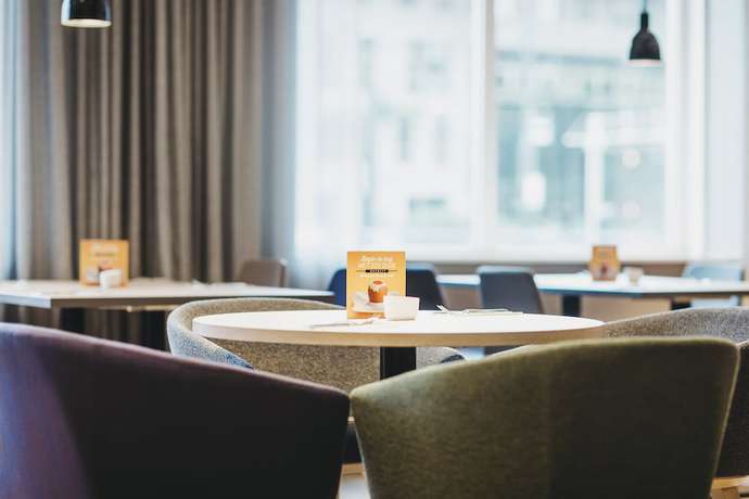 Imagen del bar/restaurante del Hotel Holiday Inn Eindhoven Airport, an IHG Hotel. Foto 4