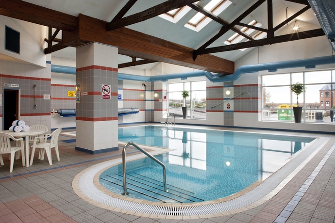 Imagen de la piscina del Hotel Holiday Inn Ellesmere Port, An Ihg. Foto 16