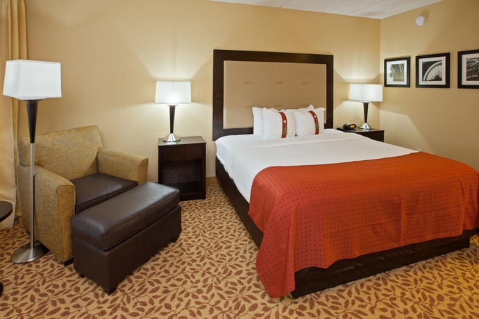 Imagen de la habitación del Hotel Holiday Inn Evansville Airport. Foto 5