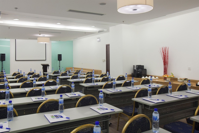 Imagen de los interiores del Hotel Holiday Inn Exp Wujiaochang, An Ihg. Foto 9