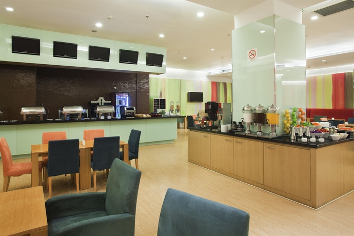 Imagen del bar/restaurante del Hotel Holiday Inn Exp Wujiaochang, An Ihg. Foto 4