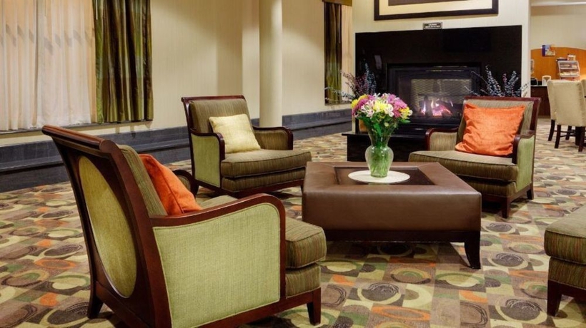 Imagen de los interiores del Hotel Holiday Inn Express Albany Downtown. Foto 8