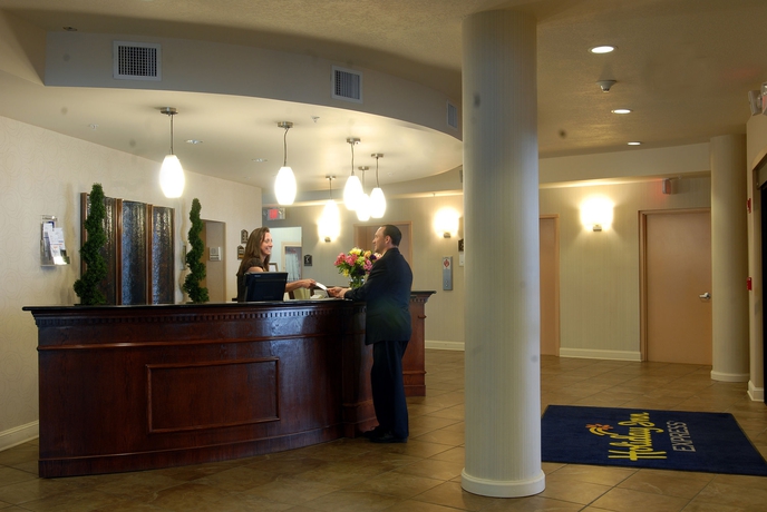 Imagen de los interiores del Hotel Holiday Inn Express Albany Downtown. Foto 9