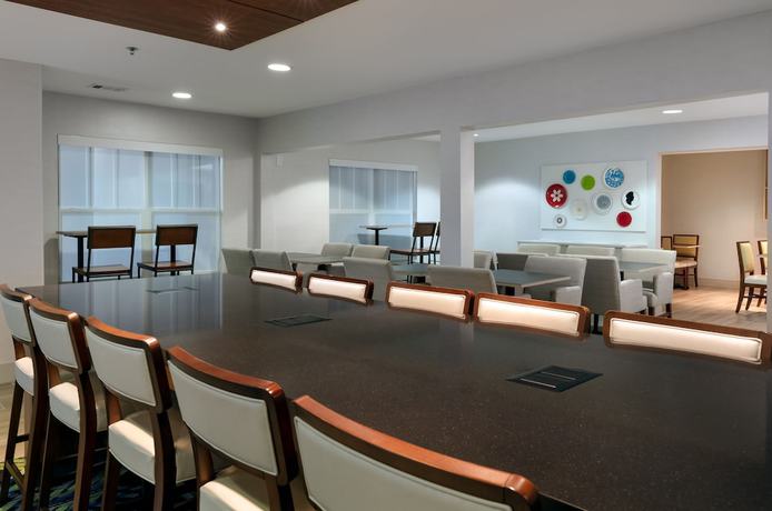 Imagen de los interiores del Hotel Holiday Inn Express Alpharetta - Roswell, an IHG. Foto 20