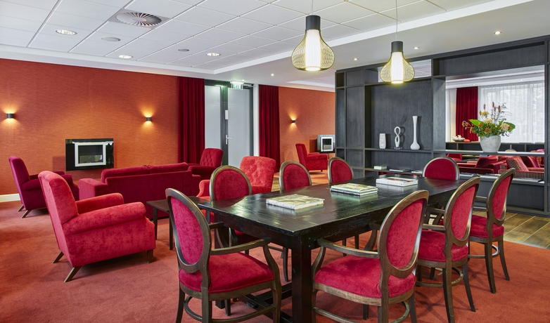 Imagen de los interiores del Hotel Holiday Inn Express Amsterdam Schiphol. Foto 16