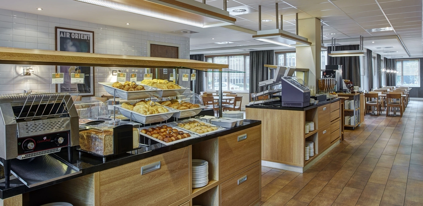 Imagen del bar/restaurante del Hotel Holiday Inn Express Amsterdam Schiphol. Foto 5