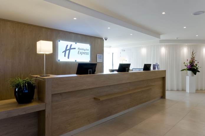 Imagen de los interiores del Hotel Holiday Inn Express Amsterdam - Sloterdijk Station. Foto 11