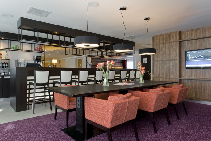 Imagen del bar/restaurante del Hotel Holiday Inn Express Amsterdam - Sloterdijk Station. Foto 3