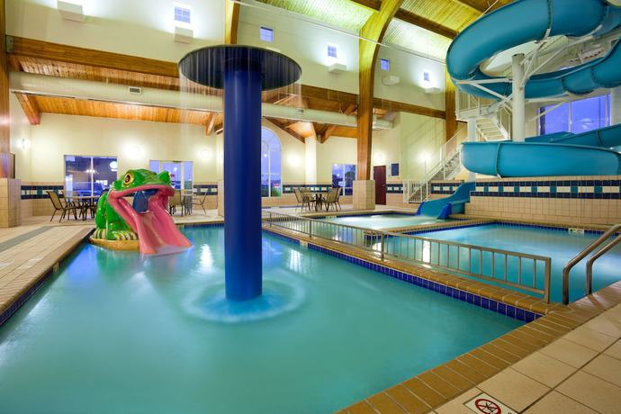 Imagen de la piscina del Hotel Holiday Inn Express And Suites Aberdeen, An Ihg. Foto 20