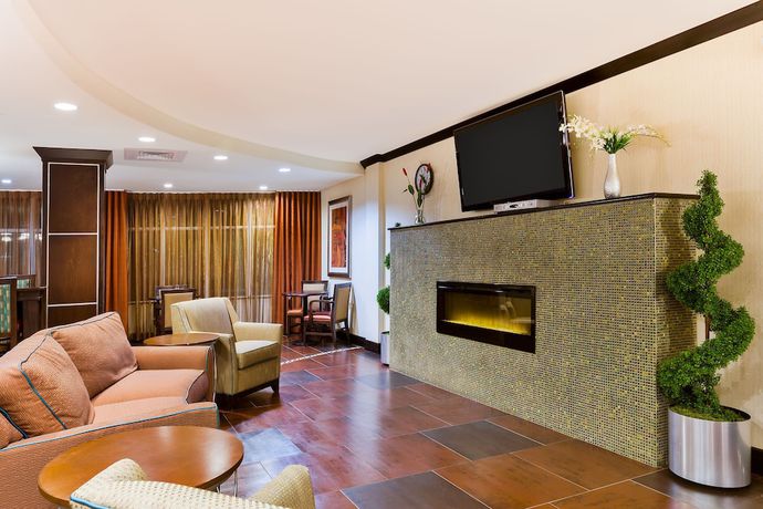 Imagen de los interiores del Hotel Holiday Inn Express And Suites Alpine Southeast, An Ihg. Foto 18